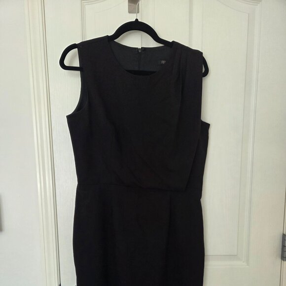 Femme de Carriere black sheath dress - great condition - Picture 1 of 2